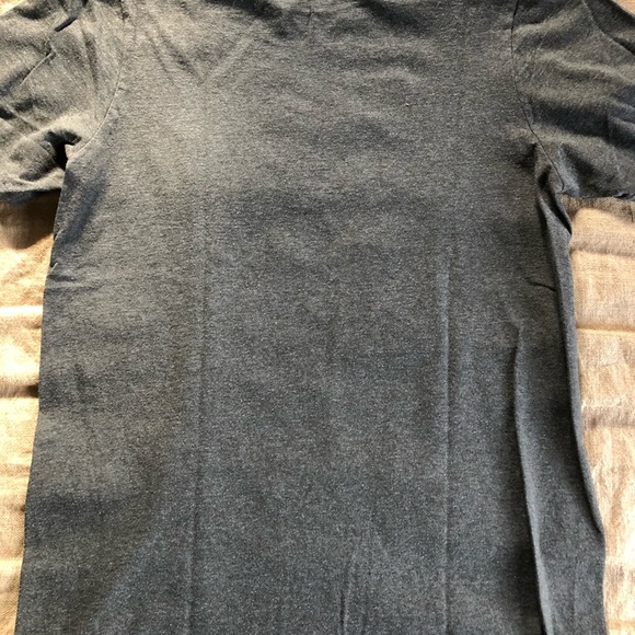 adidas UVM Hoops T-SHIRT Mens S - University of Vermont Catamounts BASKETBALL - Picture 3 of 5